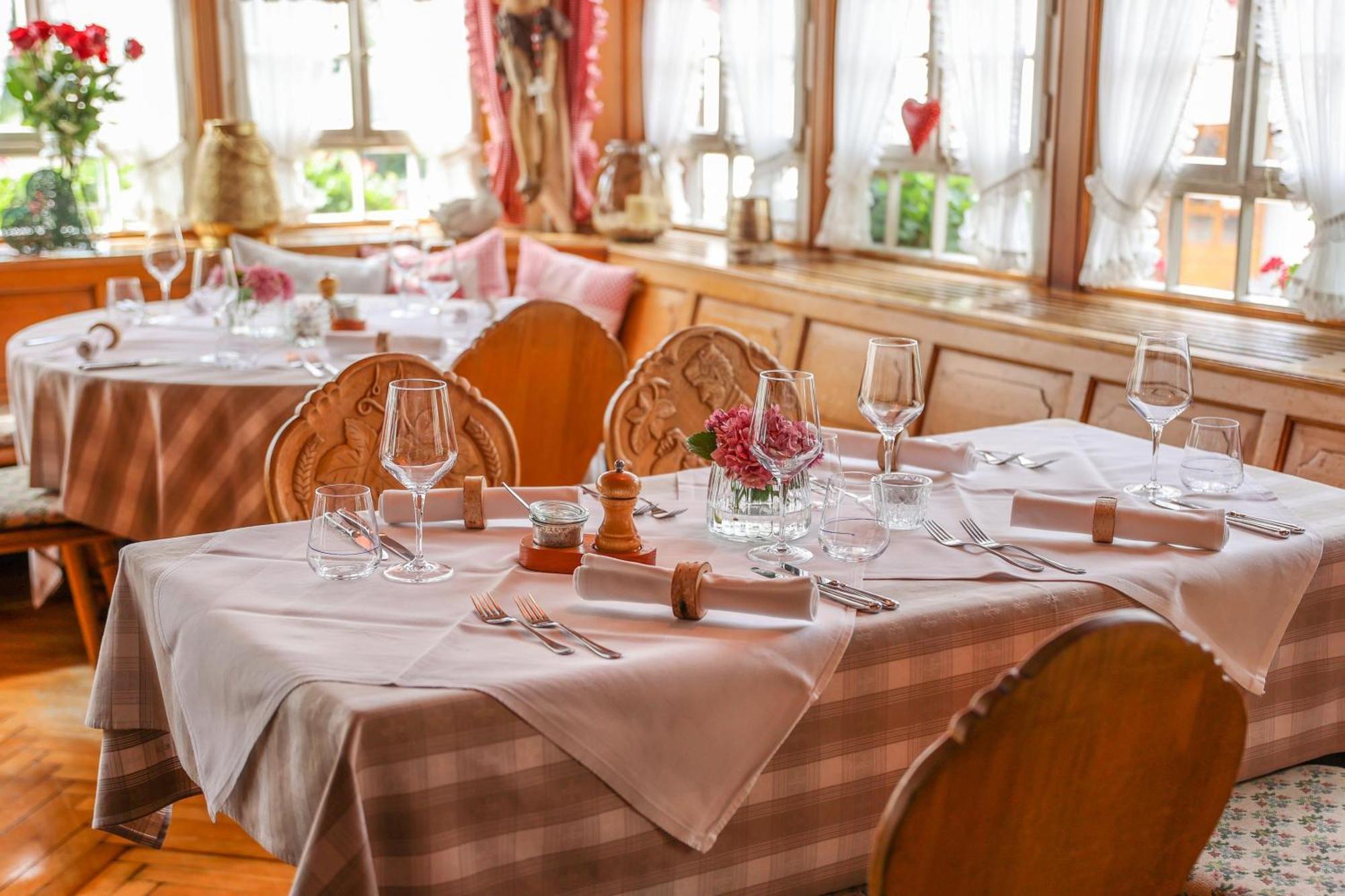 Hotel-Gasthaus Goldener Engel Glottertal Εξωτερικό φωτογραφία