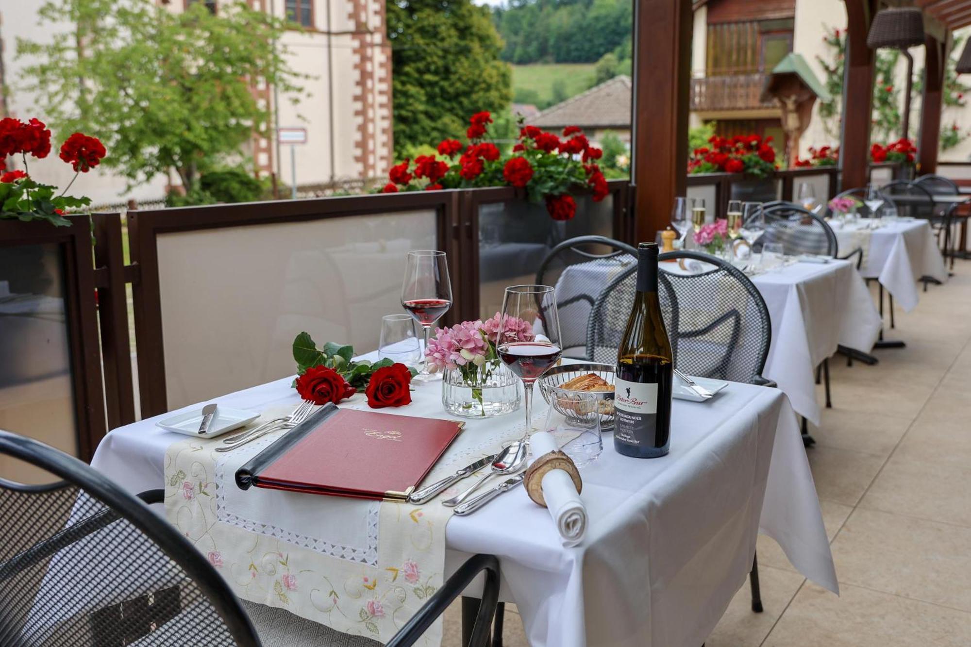 Hotel-Gasthaus Goldener Engel Glottertal Εξωτερικό φωτογραφία