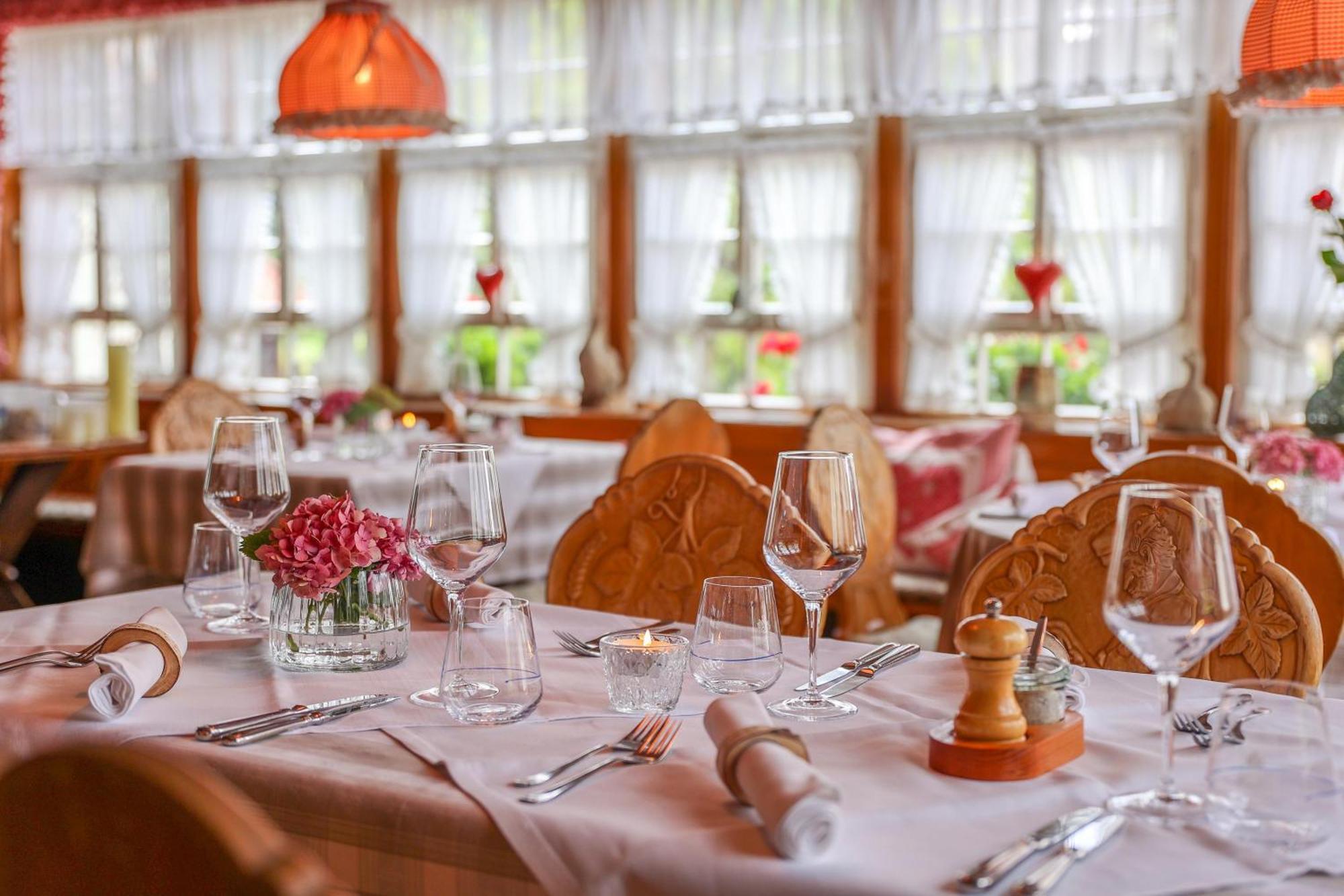 Hotel-Gasthaus Goldener Engel Glottertal Εξωτερικό φωτογραφία