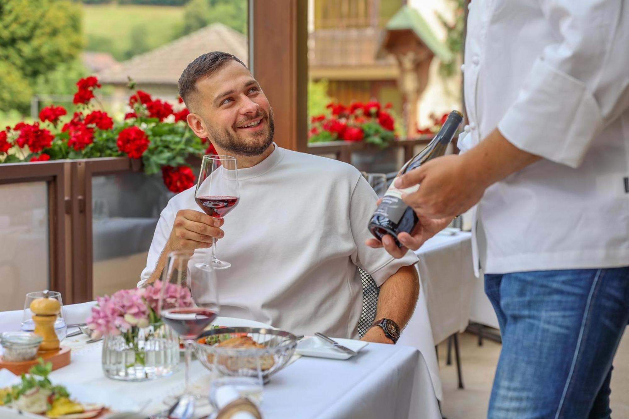 Hotel-Gasthaus Goldener Engel Glottertal Εξωτερικό φωτογραφία
