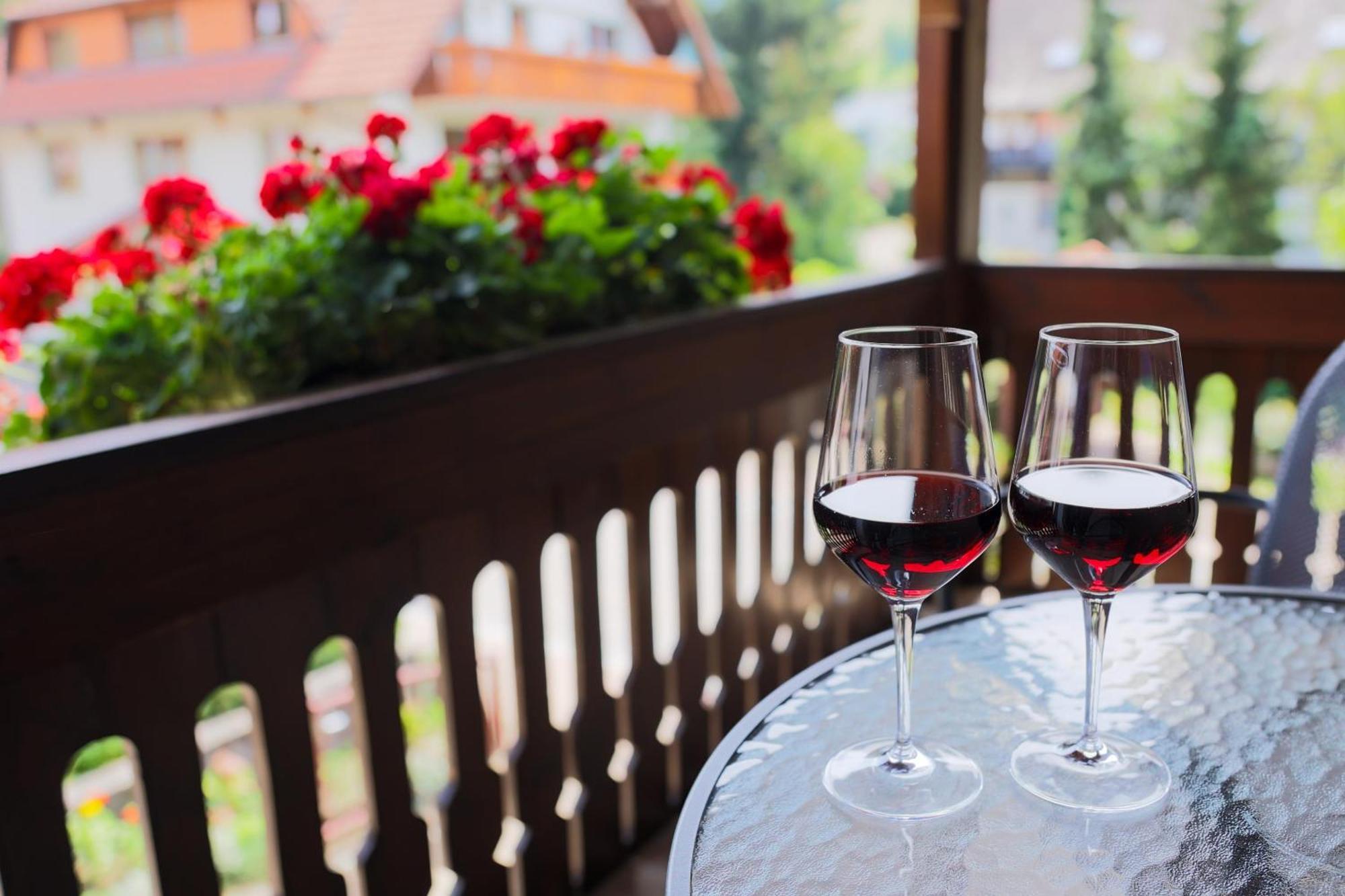 Hotel-Gasthaus Goldener Engel Glottertal Εξωτερικό φωτογραφία