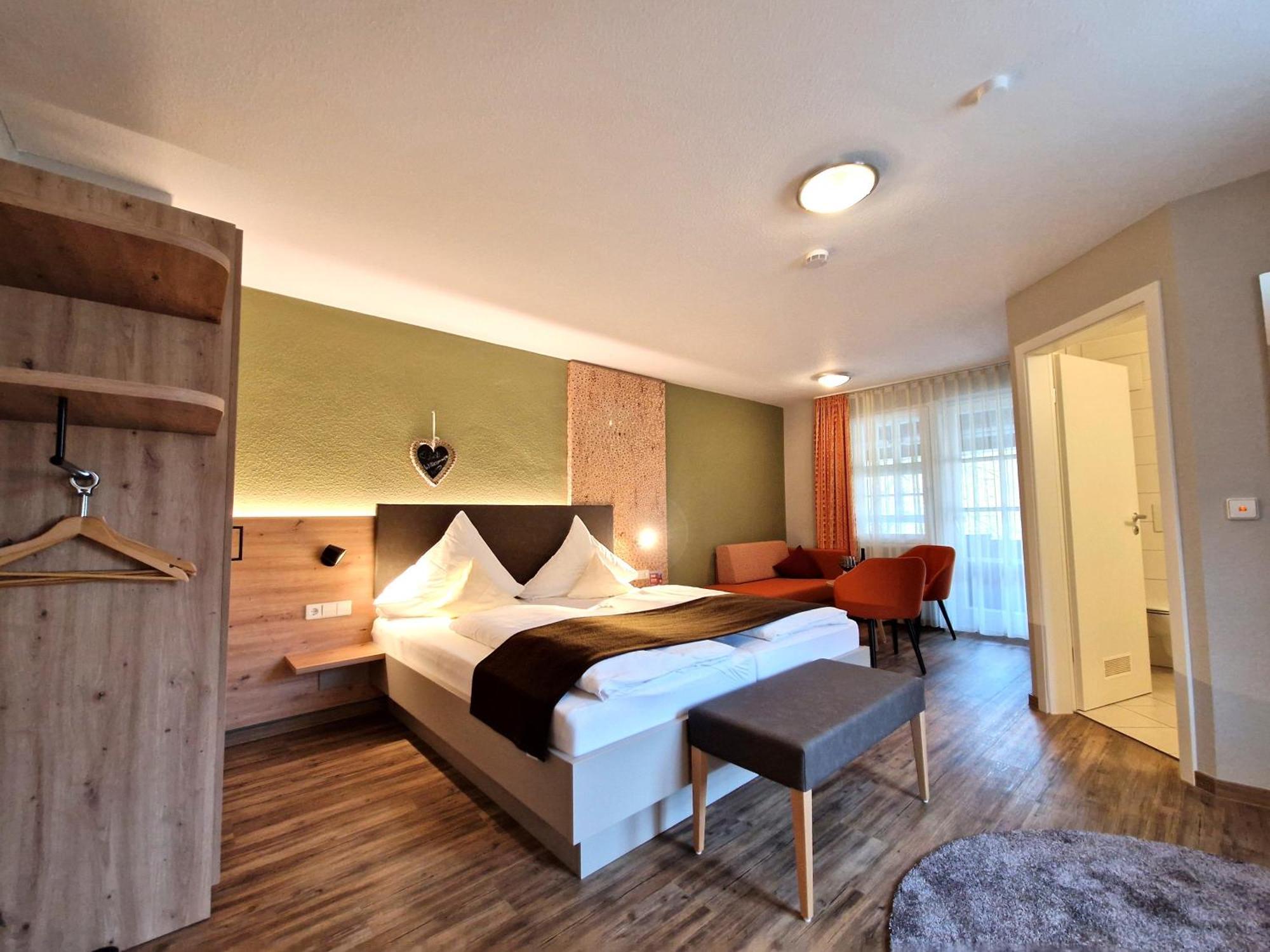 Hotel-Gasthaus Goldener Engel Glottertal Εξωτερικό φωτογραφία