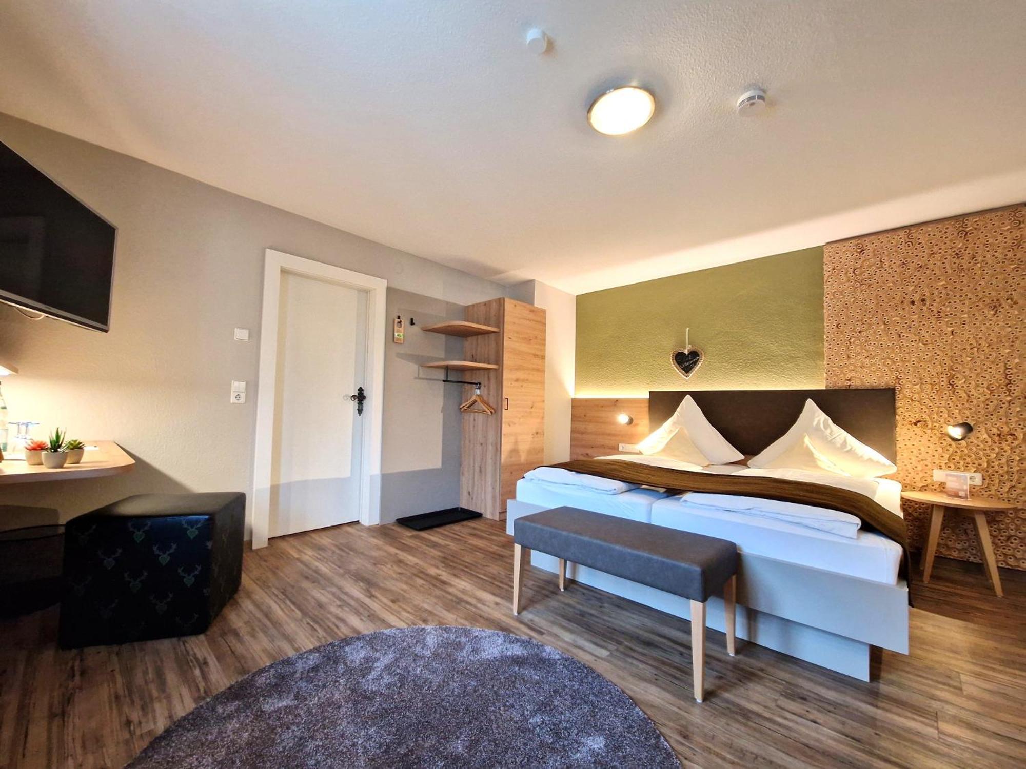 Hotel-Gasthaus Goldener Engel Glottertal Εξωτερικό φωτογραφία