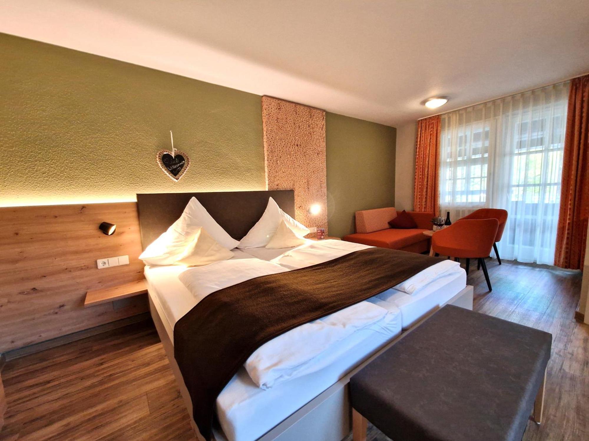Hotel-Gasthaus Goldener Engel Glottertal Εξωτερικό φωτογραφία
