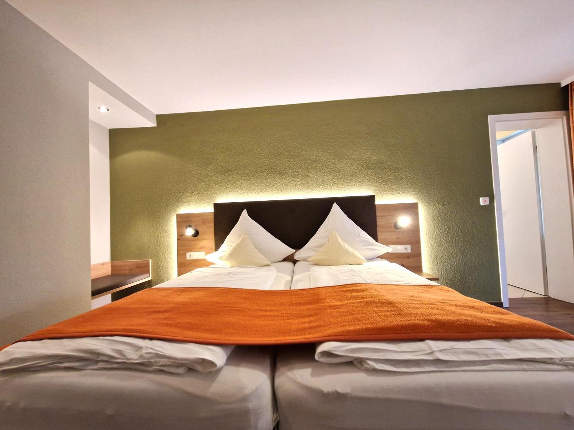 Hotel-Gasthaus Goldener Engel Glottertal Εξωτερικό φωτογραφία